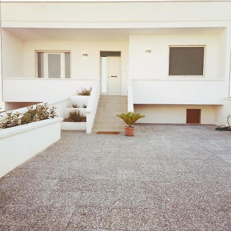 Via Alessandria Hotel Racale Exterior photo