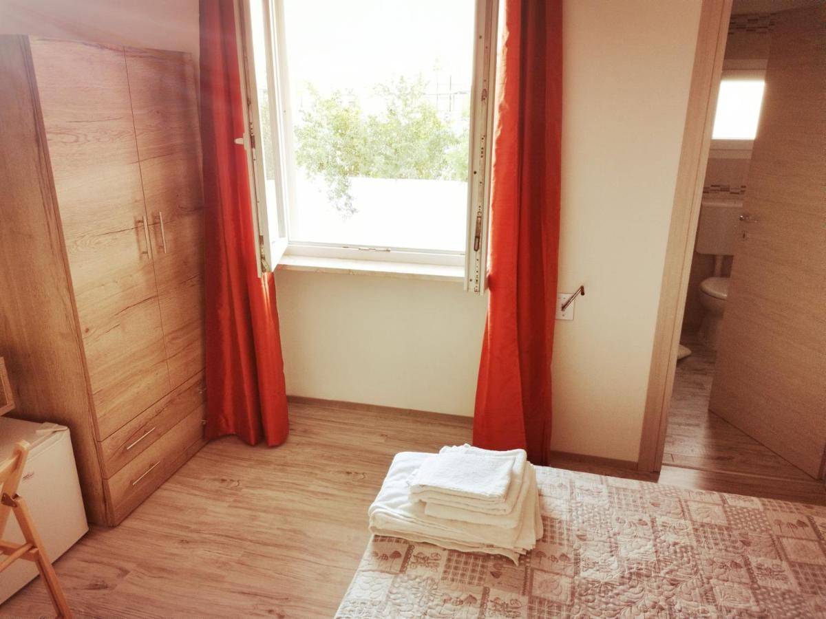 Via Alessandria Hotel Racale Exterior photo